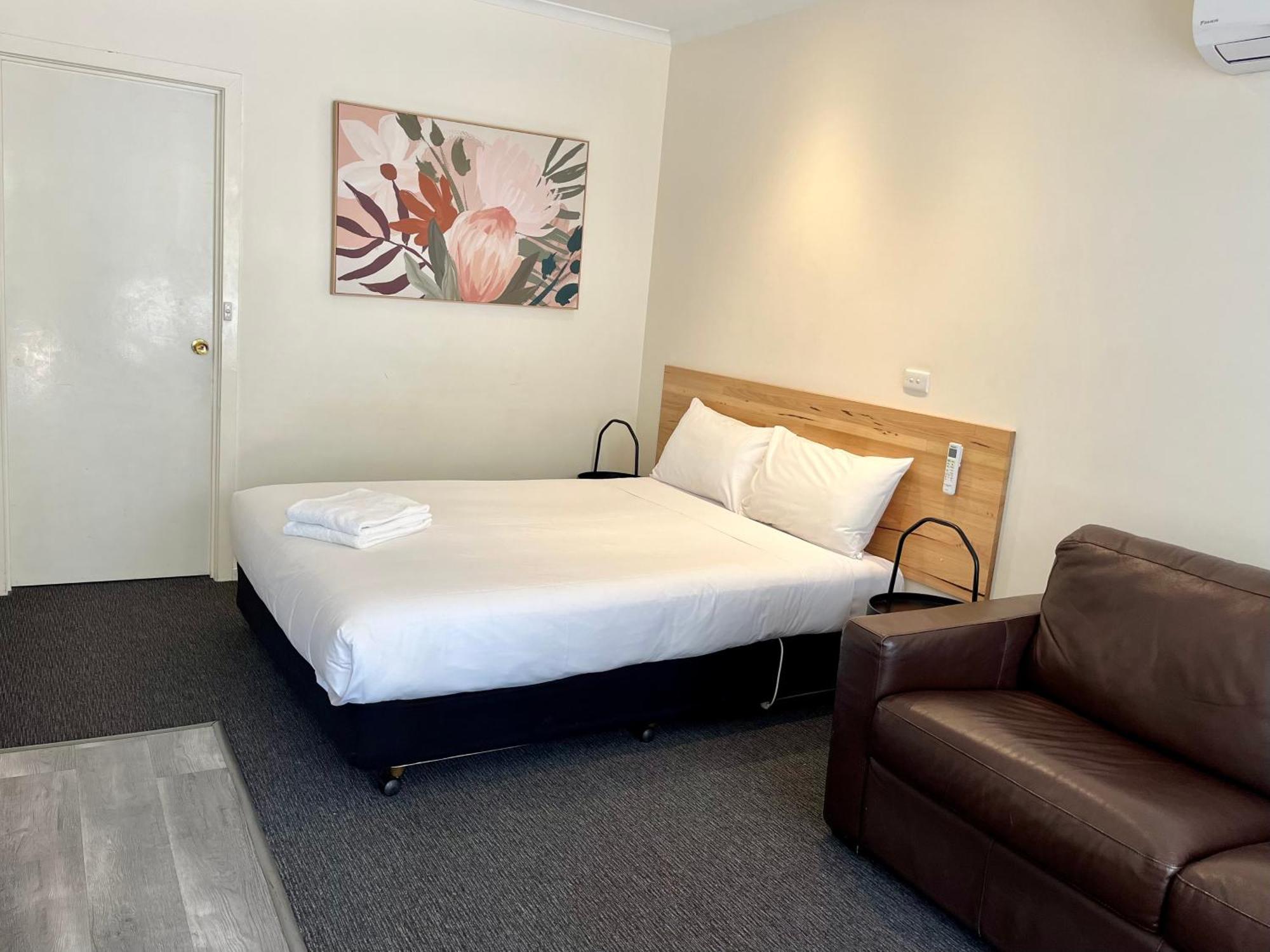 Bright Avenue Motor Inn Bagian luar foto